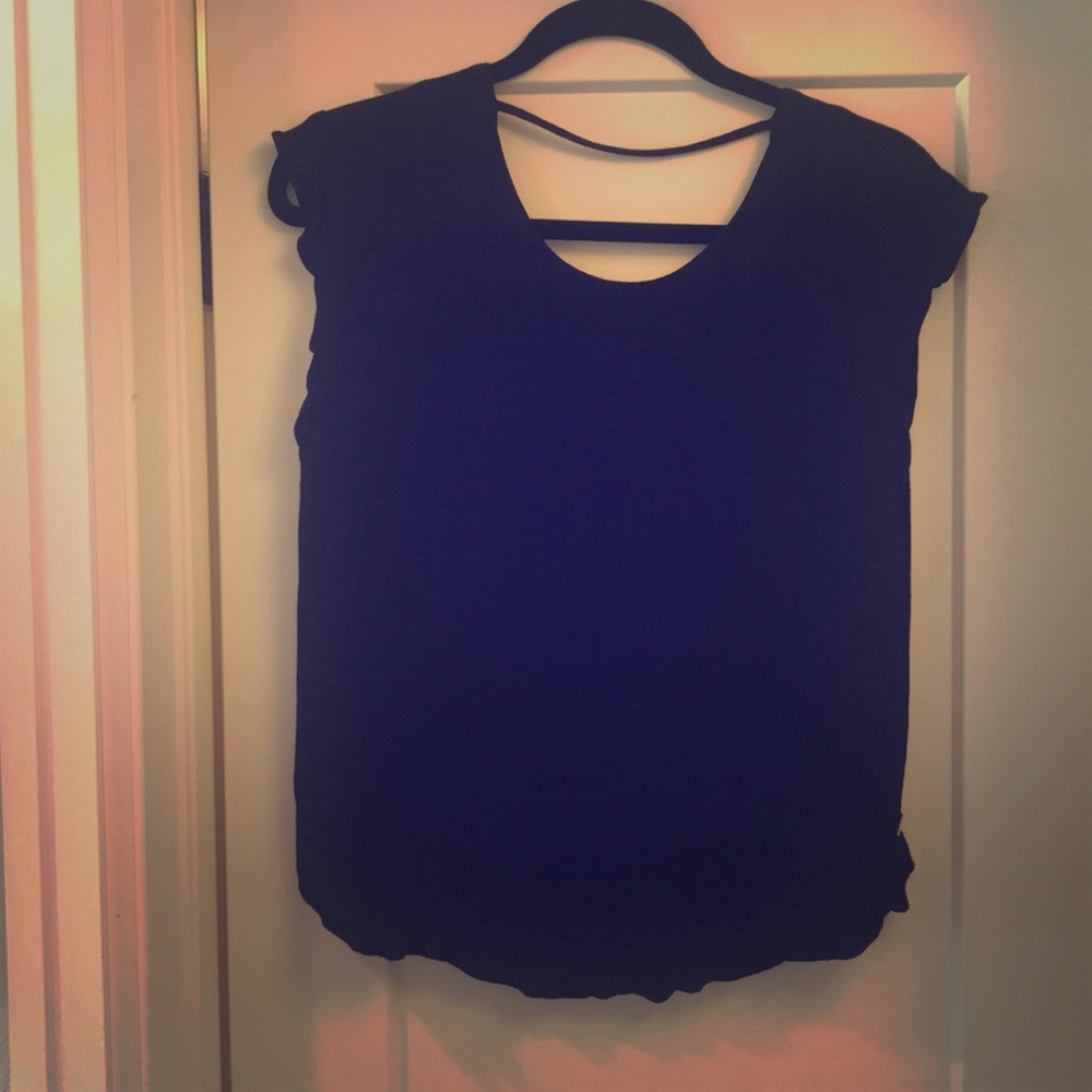 Line and Dot open back top